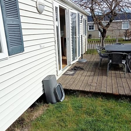 Stacaravan Bredene Met Tuin Nr 2126 エクステリア 写真